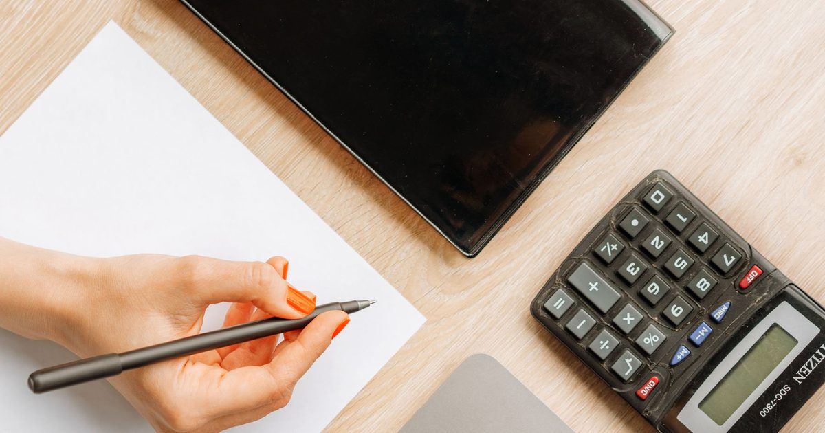 Business Strategy: How to Structure Commercial Cleaning Contracts for Maximum Profit