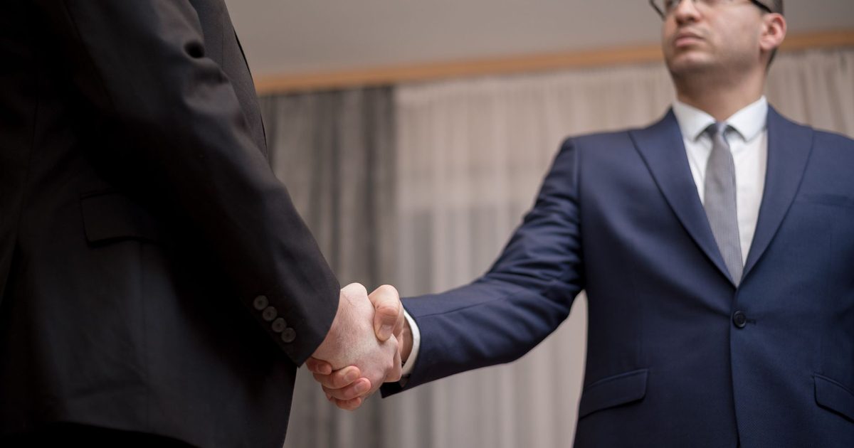 Client Relations: How to Turn One-Time Clients into Long-Term Contracts